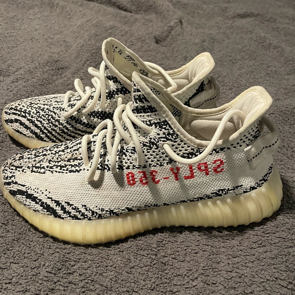 Yeezy MEN size 6